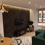 Romea Suites